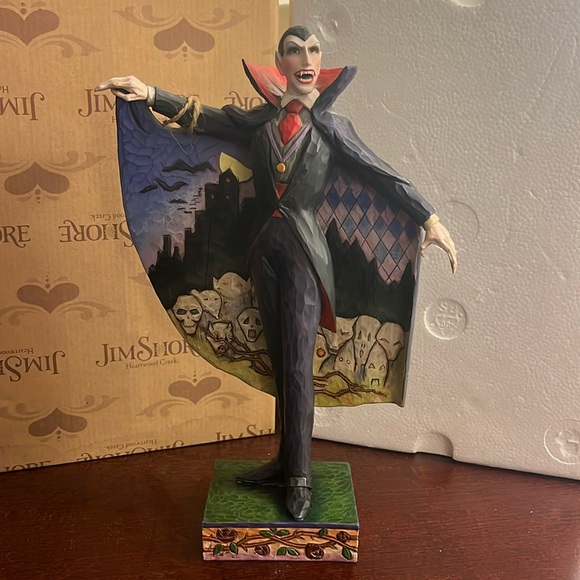 Jim shore love at first bite vampire figurine